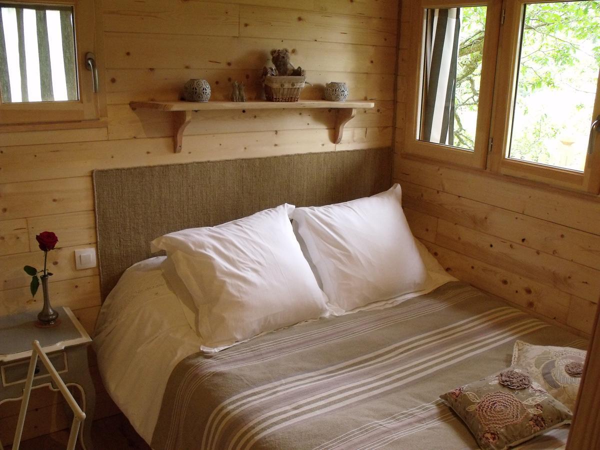 La Cabane Du Vieux Chene Susmiou 외부 사진